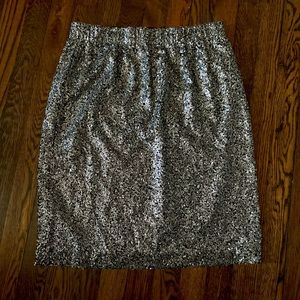 Fun sequin skirt. Black with dark silver sequins